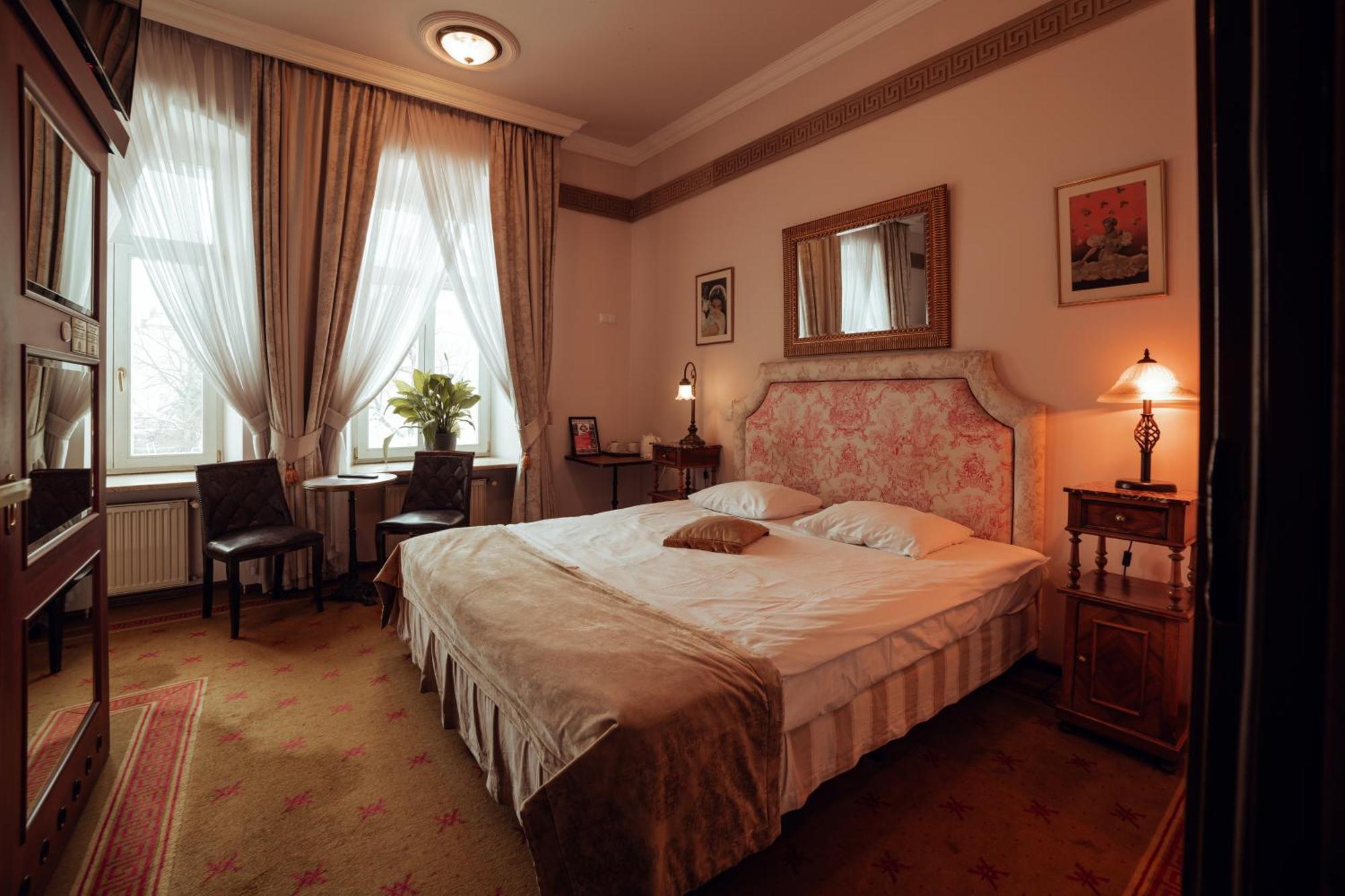 Hotel Ambasada Boleslawiec Boleslawiec  Exterior photo